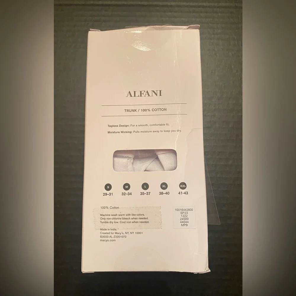 Alfani Men’s 4 Pack Trunks‎ Boxer Briefs in White Size Small 29-31 NWT